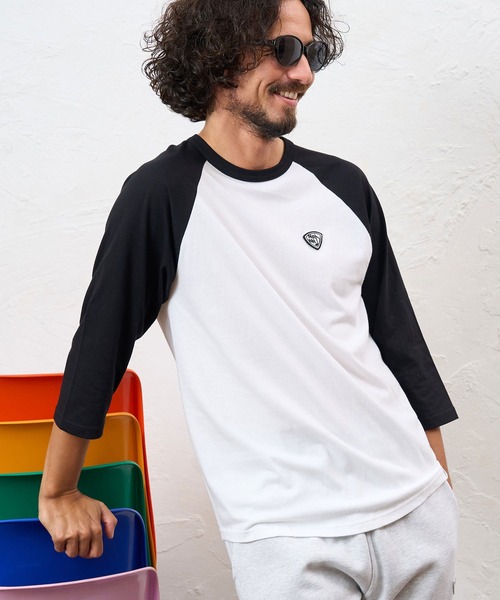 No Rain No Rainbow(ノーレインノーレインボー)の「mt10671- pick mini patch raglan T-shirt ラグランTシャツ(NR26W-26)(Tシャツ/カットソー・メンズ・ホワイト×ネイビー/ホワイト×ブラック/グレー系その他・M/XL/L/S)」の1枚目の写真