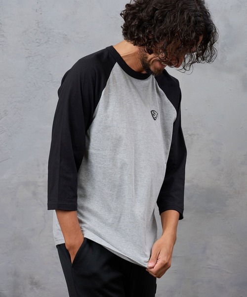 No Rain No Rainbow(ノーレインノーレインボー)の「mt10671- pick mini patch raglan T-shirt ラグランTシャツ(NR26W-26)(Tシャツ/カットソー・メンズ・ホワイト×ネイビー/ホワイト×ブラック/グレー系その他・M/XL/L/S)」の3枚目の写真