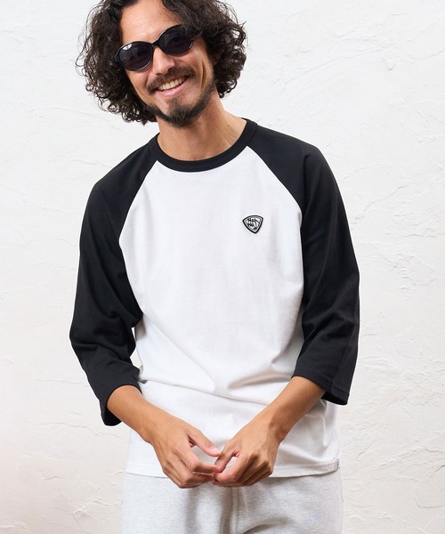 No Rain No Rainbow(ノーレインノーレインボー)の「mt10671- pick mini patch raglan T-shirt ラグランTシャツ(NR26W-26)(Tシャツ/カットソー・メンズ・ホワイト×ネイビー/ホワイト×ブラック/グレー系その他・M/XL/L/S)」の4枚目の写真
