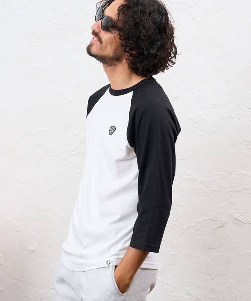 No Rain No Rainbow(ノーレインノーレインボー)の「mt10671- pick mini patch raglan T-shirt ラグランTシャツ(NR26W-26)(Tシャツ/カットソー・メンズ・ホワイト×ネイビー/ホワイト×ブラック/グレー系その他・M/XL/L/S)」の5枚目の写真