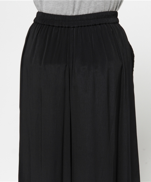 N.（N. Natural Beauty Basic）（エヌエヌナチュラルビューティーベーシック）の「クレープローンワイドパンツ（その他パンツ・レディース・ベージュ/ネイビー/カーキ/ベージュ系その他/ブラウン・MEDIUM/SMALL）」の18枚目の写真