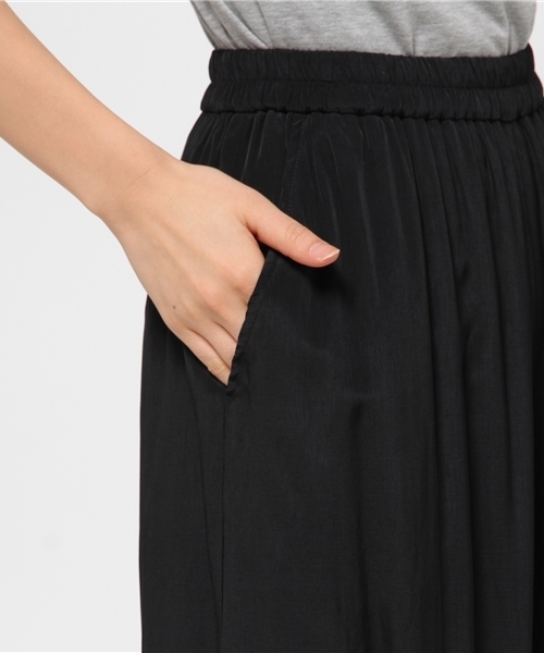 N.（N. Natural Beauty Basic）（エヌエヌナチュラルビューティーベーシック）の「クレープローンワイドパンツ（その他パンツ・レディース・ベージュ/ネイビー/カーキ/ベージュ系その他/ブラウン・MEDIUM/SMALL）」の19枚目の写真