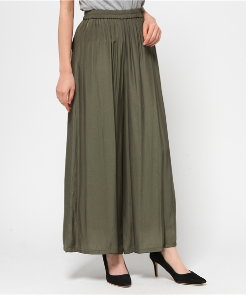 N.（N. Natural Beauty Basic）（エヌエヌナチュラルビューティーベーシック）の「クレープローンワイドパンツ（その他パンツ・レディース・ベージュ/ネイビー/カーキ/ベージュ系その他/ブラウン・MEDIUM/SMALL）」の13枚目の写真