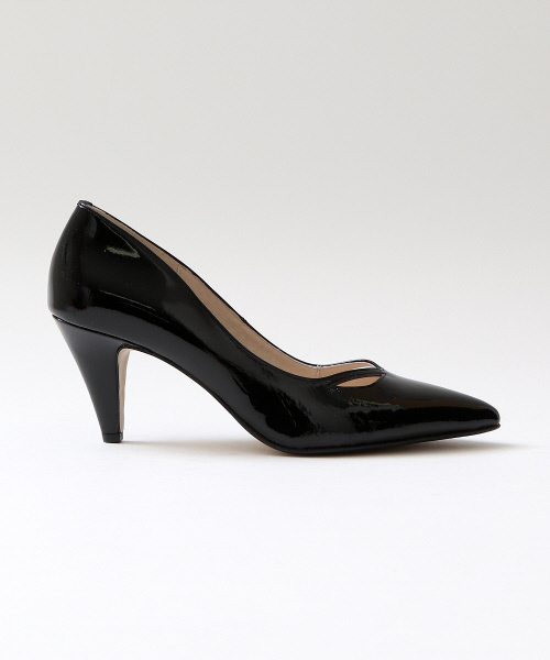 Au BANNISTER（オゥバニスター）の「AU/カットワークパンプス（パンプス・レディース・ブラック/レッド/グリーン/ピンクゴールド・35/36/37/38/39）」の5枚目の写真