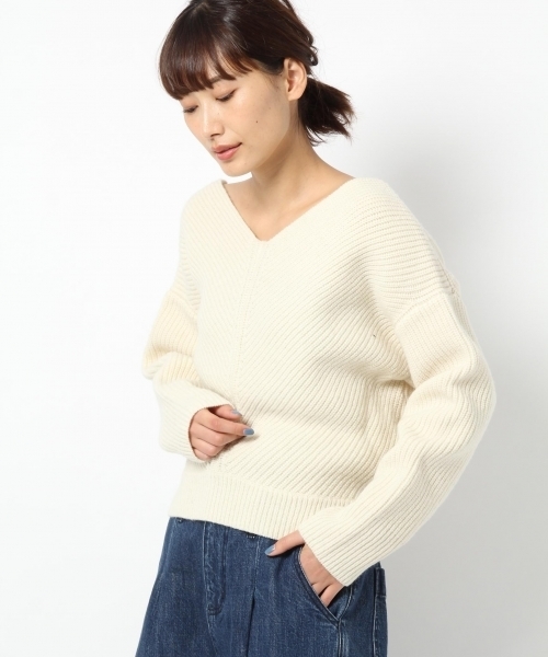 laboratory work（ラボラトリーワーク）の「変形アゼＶプルオーバー（ニット/セーター・レディース・ホワイト/ブラック/ピンク/グレー系その他・MEDIUM）」の2枚目の写真