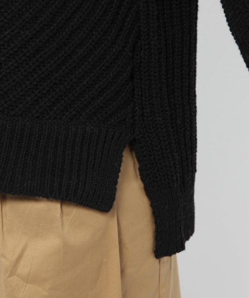 laboratory work（ラボラトリーワーク）の「変形アゼＶプルオーバー（ニット/セーター・レディース・ホワイト/ブラック/ピンク/グレー系その他・MEDIUM）」の18枚目の写真