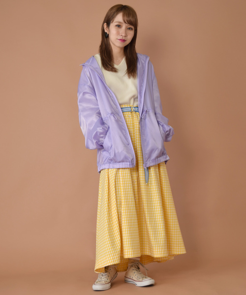 w closet(ダブルクローゼット)の「フード付きトラックジップブルゾン(ブルゾン・レディース・パープル/イエロー/オレンジ・FREE)」の11枚目の写真