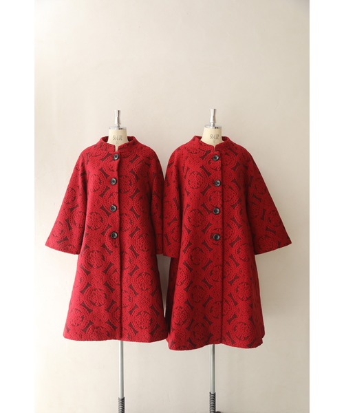 cawaii（カワイイ）の「目を惹くダマスク柄のコート（ノーカラーコート・レディース・レッド・FREE/M-L/L-XL）」の21枚目の写真