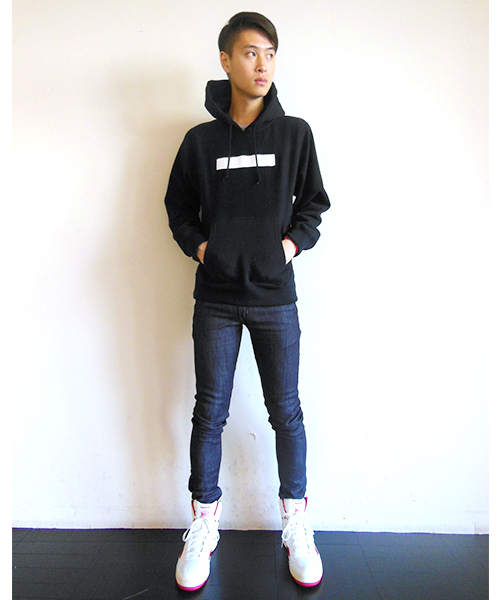 WHO'S WHO gallery（フーズフーギャラリー）の「【VANMOOF】PULL HOODY（パーカー・メンズ・ブラック/ホワイト・MEDIUM/LARGE）」の12枚目の写真