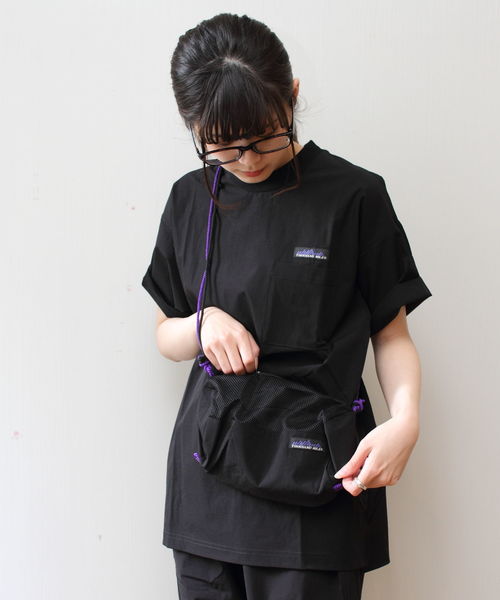 THOUSAND MILE（サウザンドマイル）の「THOUSAND MILE / サウザンドマイル　ショートスリーブセットアップ(Tシャツ・パンツ・ポーチ　セット）（Tシャツ/カットソー・メンズ・ブラック/ネイビー・S/L/M）」の12枚目の写真