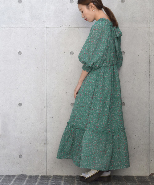 ゆったりめ/ダブルガーゼのバイカラーワンピース/ブラック×小花柄 ゆったりめ/ダブルガーゼのバイカラーワンピース/ブラック×小花