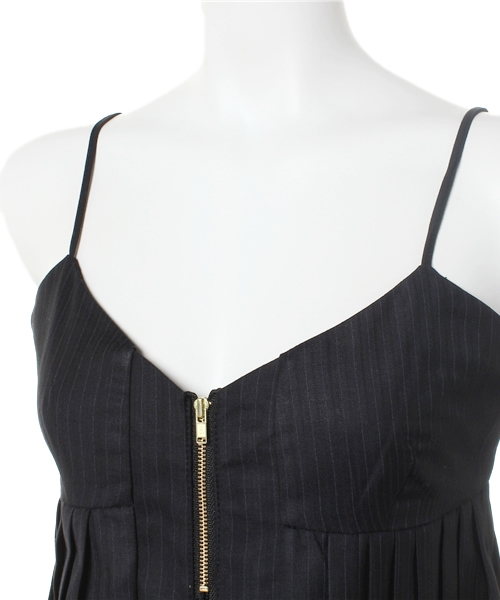 ROSE BUD(ローズバッド)の「LBL-14121 PLEATED CAMISOLE BLOUSE(キャミソール・レディース・ブラック/チャコール・ONE SIZE)」の3枚目の写真