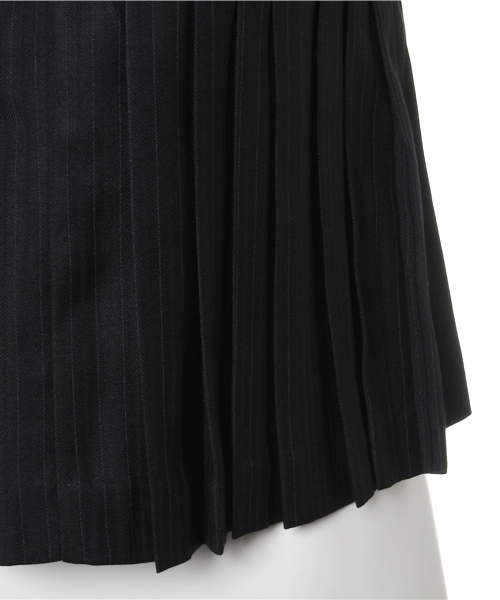 ROSE BUD(ローズバッド)の「LBL-14121 PLEATED CAMISOLE BLOUSE(キャミソール・レディース・ブラック/チャコール・ONE SIZE)」の7枚目の写真