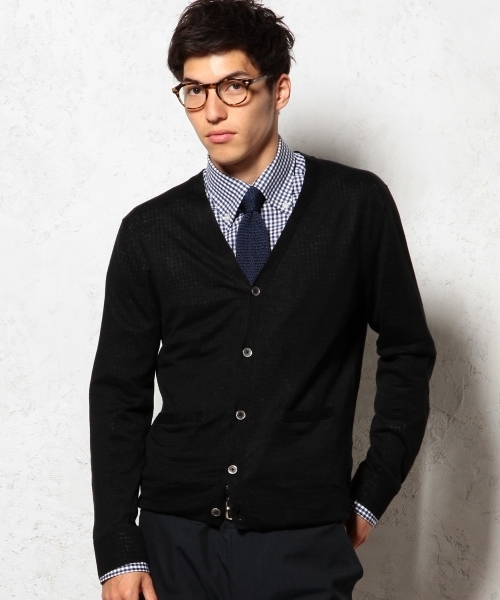 green label relaxing(グリーンレーベルリラクシング)の「◎LINEN V/カーディガン 14G ◆(カーディガン/ボレロ・メンズ・ライラック/ブラック/イエロー/ケリー/ネイビー・LARGE/MEDIUM/X-LARGE/SMALL)」の2枚目の写真