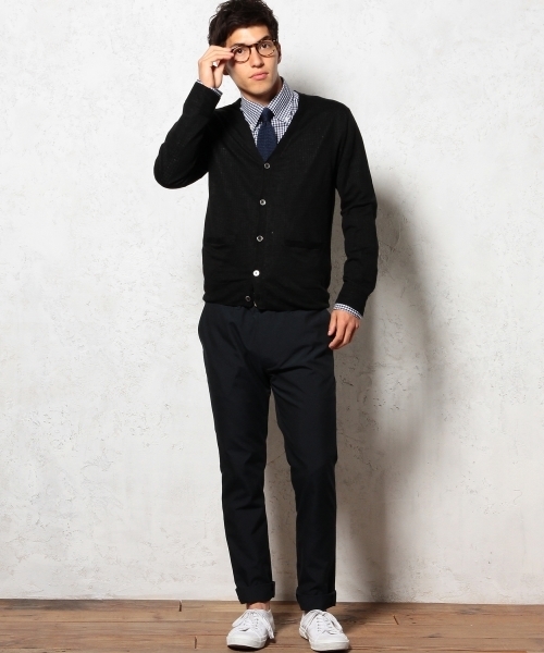 green label relaxing(グリーンレーベルリラクシング)の「◎LINEN V/カーディガン 14G ◆(カーディガン/ボレロ・メンズ・ライラック/ブラック/イエロー/ケリー/ネイビー・LARGE/MEDIUM/X-LARGE/SMALL)」の7枚目の写真