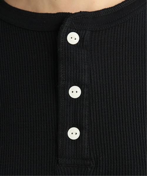 HANES(ヘインズ)の「【Hanes】Thermalヘンリーネック ロングスリーブ(Tシャツ/カットソー・レディース・ブラック/アイボリー・LARGE)」の11枚目の写真