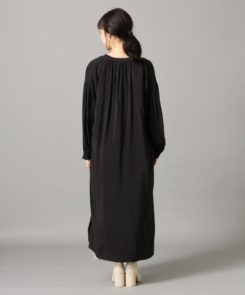 LOWRYS FARM（ローリーズファーム）の「カフタンワンピース　870306（ワンピース・レディース・ブラック/ベージュ/ブルー/グリーン/アイボリー・FREE）」の8枚目の写真