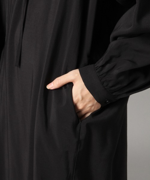 LOWRYS FARM（ローリーズファーム）の「カフタンワンピース　870306（ワンピース・レディース・ブラック/ベージュ/ブルー/グリーン/アイボリー・FREE）」の13枚目の写真