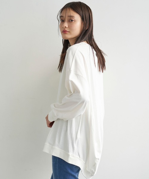 AMERICAN HOLIC(アメリカンホリック)の「変形クルーネックカットチュニック*(Tシャツ/カットソー・レディース・チャコールグレー/ベージュ/オフホワイト/ミント・FREE)」の1枚目の写真