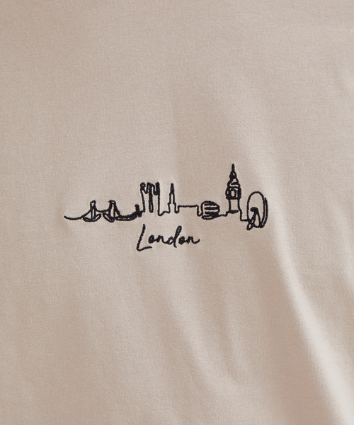 ABAHOUSE GRAY(アバハウスグレイ)の「【展開店舗限定】CITY刺繍 ロングTシャツ(Tシャツ/カットソー・メンズ・ホワイト/ネイビー/ブラック/ベージュ・46/48)」の13枚目の写真