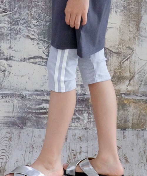 Bee des Bee（ビーデスビー）の「ラインパンツ（レギンス/スパッツ・キッズ・サックスブルー/カーキ/ブラック/ブラウン/ミント/ベージュ/ラベンダー/グレー/ピンク・130cm/150cm/100cm/140cm/110cm/120cm）」の3枚目の写真