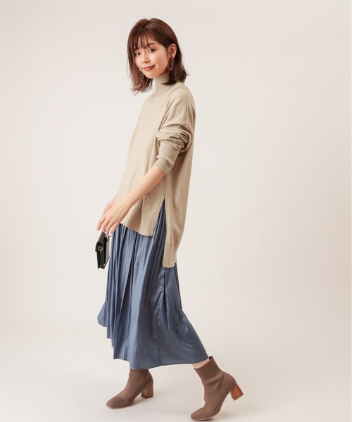 natural couture(ナチュラルクチュール)の「レザーライクナイルサテンプリーツスカート(スカート・レディース・ブラック/ダークブラウン/ベージュ/ブルー・FREE)」の17枚目の写真