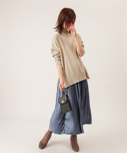 natural couture(ナチュラルクチュール)の「レザーライクナイルサテンプリーツスカート(スカート・レディース・ブラック/ダークブラウン/ベージュ/ブルー・FREE)」の18枚目の写真