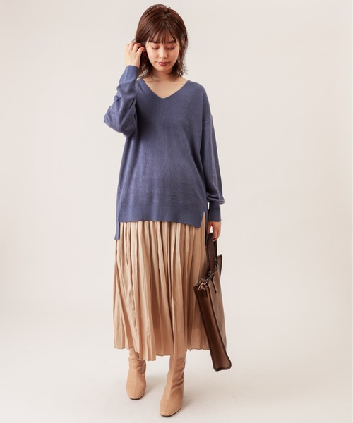 natural couture(ナチュラルクチュール)の「レザーライクナイルサテンプリーツスカート(スカート・レディース・ブラック/ダークブラウン/ベージュ/ブルー・FREE)」の14枚目の写真