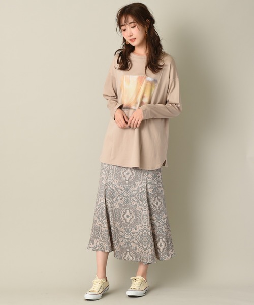 INTERPLANET（インタープラネット）の「シルケットスムース前後２ＷＡＹロゴ転写プリントプルオーバー（Tシャツ/カットソー・レディース・グレイッシュベージュ/オフホワイト・FREE）」の16枚目の写真