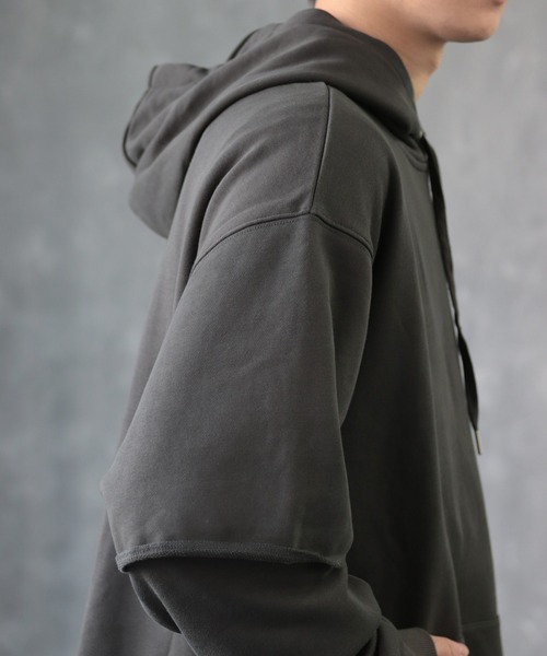 CREARE -LINO-（クレアーレリノ）の「サイドZIPレイヤードBIGパーカー（パーカー・メンズ・ブラック/ブラウン/チャコールグレー・M/L）」の13枚目の写真