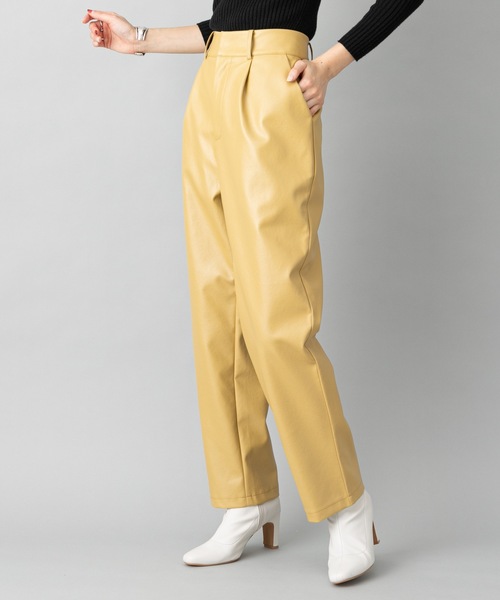 prose verse（プロズヴェール）の「エコレザーテーパードパンツ 美シルエット バックウエストゴム仕様（その他パンツ・レディース・カーキ/アイボリー/ブラウン/イエロー・ﾌﾘ-）」の4枚目の写真