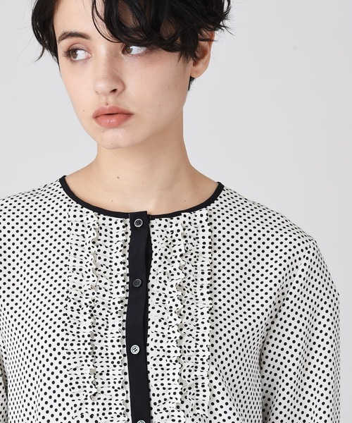 RAW FUDGE（ローファッジ）の「フリル配色ドットブラウス（シャツ/ブラウス・レディース・ブラック/ネイビー/オフホワイト・M）」の7枚目の写真