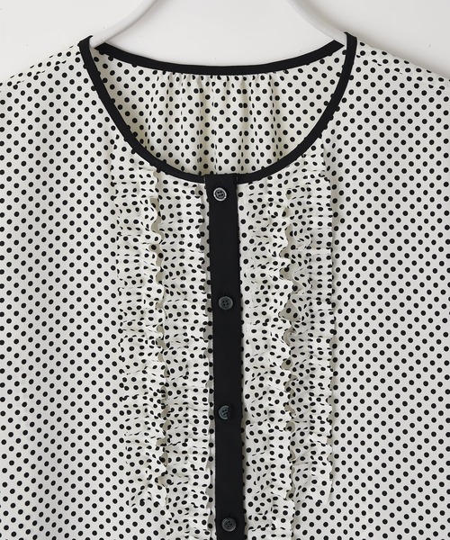 RAW FUDGE（ローファッジ）の「フリル配色ドットブラウス（シャツ/ブラウス・レディース・ブラック/ネイビー/オフホワイト・M）」の14枚目の写真