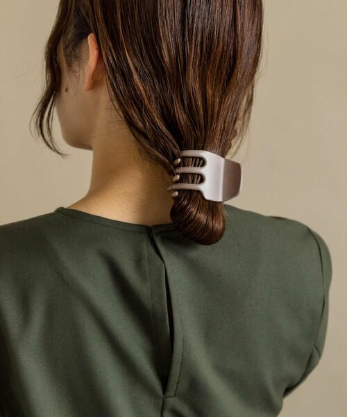 SMELLY(スメリー)の「マットカラーバンス(バレッタ/ヘアクリップ・レディース・ネイビー/モカ・-)」の20枚目の写真