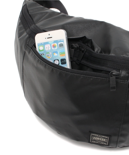 PORTER(ポーター)の「PORTER TACTICAL WAIST BAG SMALL <B印 YOSHIDA SELECT>(ボディバッグ/ウエストポーチ・メンズ・ブラック・ONE SIZE)」の15枚目の写真