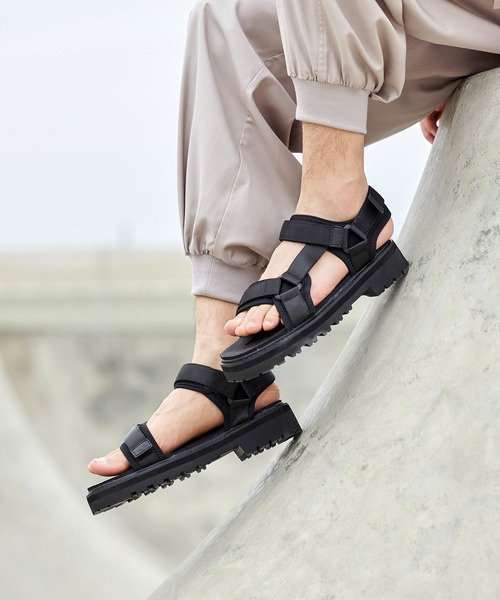act'm（アクトム）の「act'm ストラップ付き ブラックベルトスポーツサンダル（サンダル・メンズ・ブラック/ブラック系その他・40/38/39/41/42/43）」の17枚目の写真