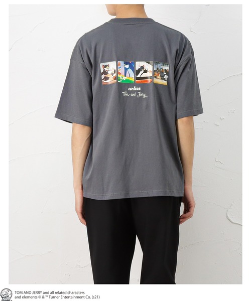 Mac-House（マックハウス）の「Tom and Jerry バックフォト 半袖Tシャツ（Tシャツ/カットソー・メンズ・ホワイト/ベージュ/グレー・L/XL/M）」の2枚目の写真