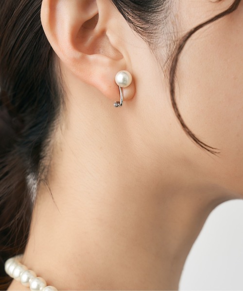 アガット 美品白蝶貝ネックレスチャーム、パールピアス2点セット K10クォーツ／シェルチャーム｜ネックレスチャーム｜アガット