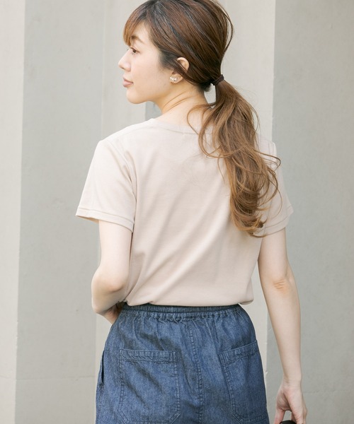 URBAN RESEARCH Sonny Label（アーバンリサーチサニーレーベル）の「汗ジミ防止UVスムースTシャツ（Tシャツ/カットソー・レディース・ベージュ/グレー/イエロー/ライトピンク/オフホワイト・FREE）」の17枚目の写真