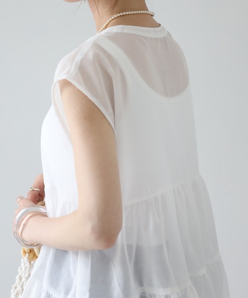 4youstory（フォーユーストーリー）の「シアーブラウスフレンチスリーブ（シャツ/ブラウス・レディース・ブラック/オフホワイト/グレイッシュベージュ・MEDIUM）」の8枚目の写真