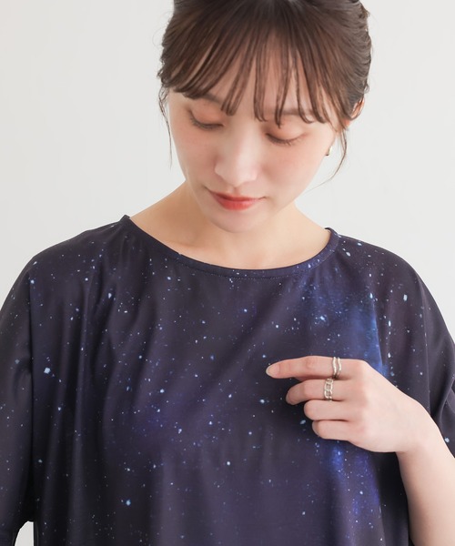 n'OrLABEL(ノアールレーベル)の「『コスモ柄プリントTシャツ』(Tシャツ/カットソー・レディース・ネイビー・FREE)」の21枚目の写真