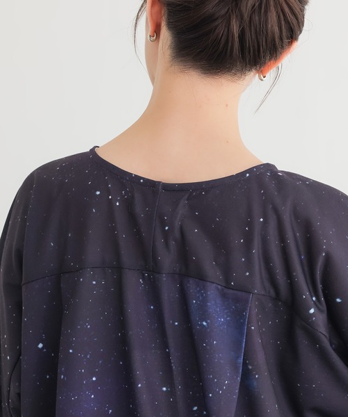 n'OrLABEL(ノアールレーベル)の「『コスモ柄プリントTシャツ』(Tシャツ/カットソー・レディース・ネイビー・FREE)」の22枚目の写真