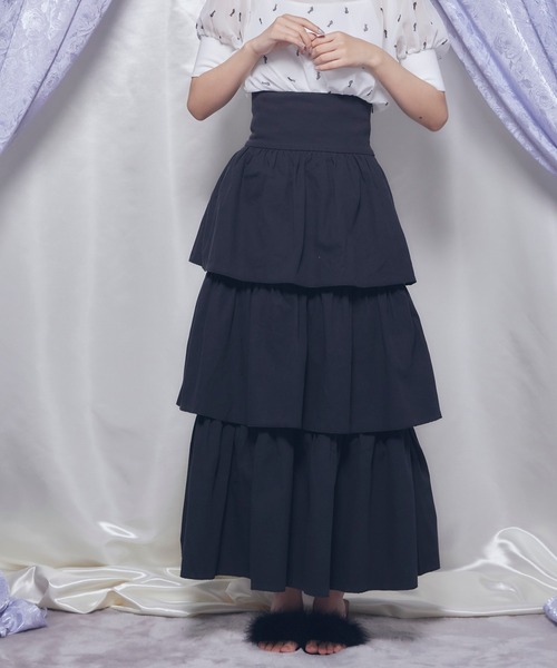 Romansual（ロマンシュアル）の「Romansual/ボリュームティアードハイウエストロングスカート（スカート・レディース・ホワイト/ブラック・SMALL/MEDIUM）」の10枚目の写真