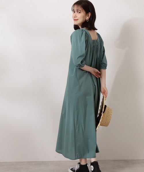 N.(N. Natural Beauty Basic)(エヌエヌナチュラルビューティーベーシック)の「◆コットンボリュームスリーブワンピース(ワンピース・レディース・チャコールグレー/ベージュ系その他/グリーン/ピンク系その他・MEDIUM)」の17枚目の写真