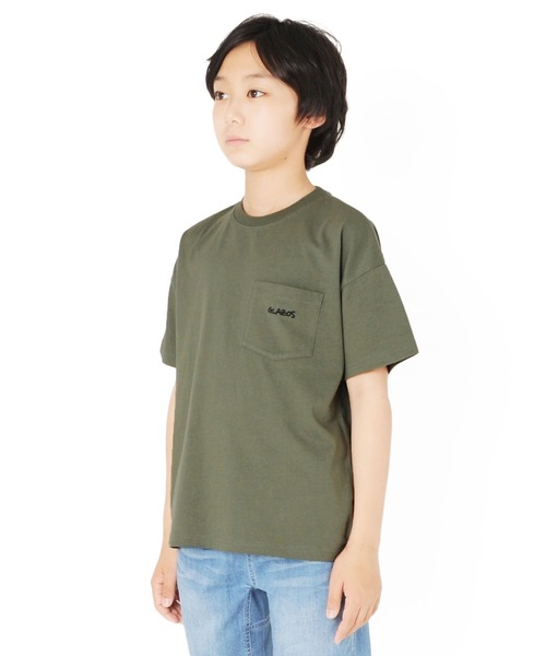 GLAZOS(グラソス)の「天竺・接触冷感ドロップショルダーロゴ刺繍ポケット半袖Tシャツ(Tシャツ/カットソー・キッズ・チャコールグレー/カーキ/ネイビー/ホワイト・150cm/170cm/130cm/140cm/160cm)」の5枚目の写真