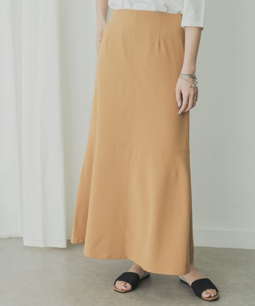 KBF+(ケービーエフプラス)の「KBF+ 切替マーメイドスカート(スカート・レディース・ブルー/ブラック/ベージュ・38)」の9枚目の写真