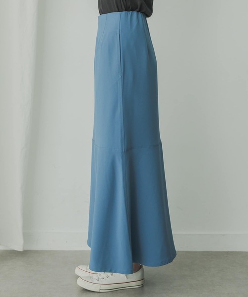 KBF+(ケービーエフプラス)の「KBF+ 切替マーメイドスカート(スカート・レディース・ブルー/ブラック/ベージュ・38)」の16枚目の写真