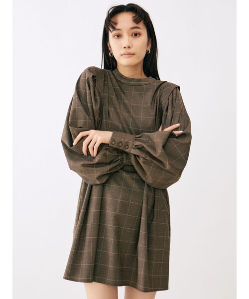 MURUA(ムルーア)の「ボリュームスリーブミニワンピース(ワンピース・レディース・ブラック/グレー/キャメル/その他1/グリーン・FREE)」の7枚目の写真