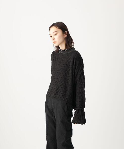 CITEN(シテン)の「<CITEN(シテン)> シアー クロシェ フレアスリーブ ニット(ニット/セーター・レディース・ブラック/ナチュラル・FREE)」の2枚目の写真