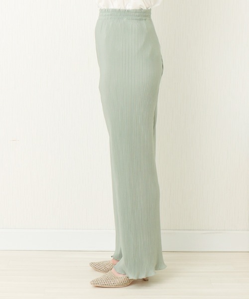 libelle more（リベル モア）の「裾メロー　クリスタルプリーツパンツ（その他パンツ・レディース・グレイッシュベージュ/ミント/ライトグレー/ブラック・L/M）」の9枚目の写真